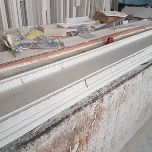 Another custom run mould with 2 rows of pattern to glue in. We specialise in all this type of custom work & love what we do everyday.
#plaster #ornate #interiordesign #cornice #plastercornice