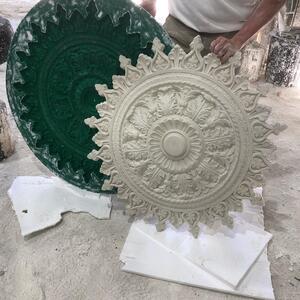 AR73 Ceiling Rose fresh out of the mould. Note the high level of detail and sharpness of patterns. All standard with all of our products.

 #ceilingcentre #plaster #victorian #decorative